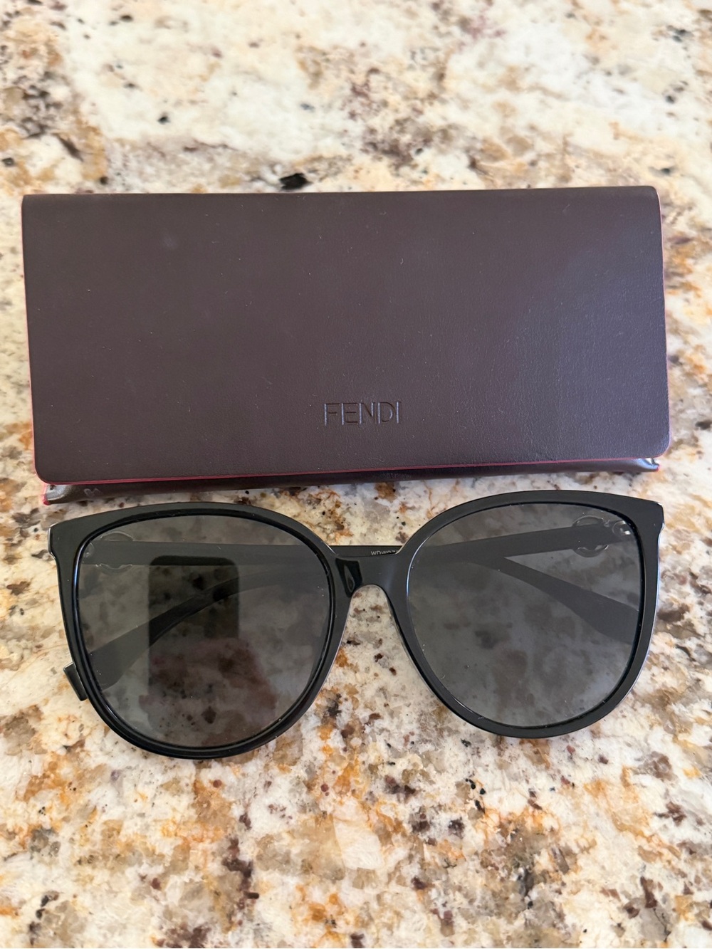 Fendi Black Oversized Cat-Eye Sunglasses with Dark Lenses